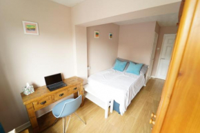 Double Bedroom near Bath with Private Toilet! Shared Shower and Kitchen